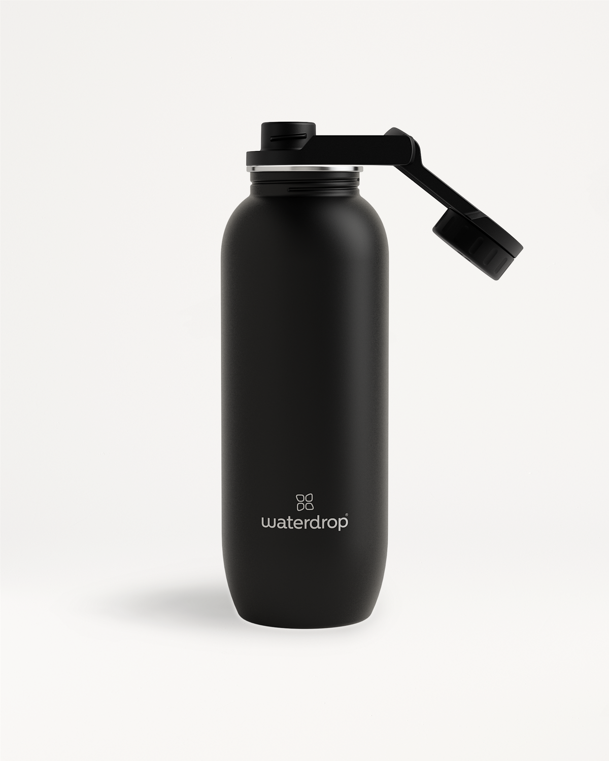 All-Purpose Ultralight fles met Swing Lid: een zwarte, cilindervormige waterfles met geïntegreerde dop, ideaal voor dagelijks gebruik met een vederlicht ontwerp, perfect voor uitstapjes en dagelijkse hydratatie.
