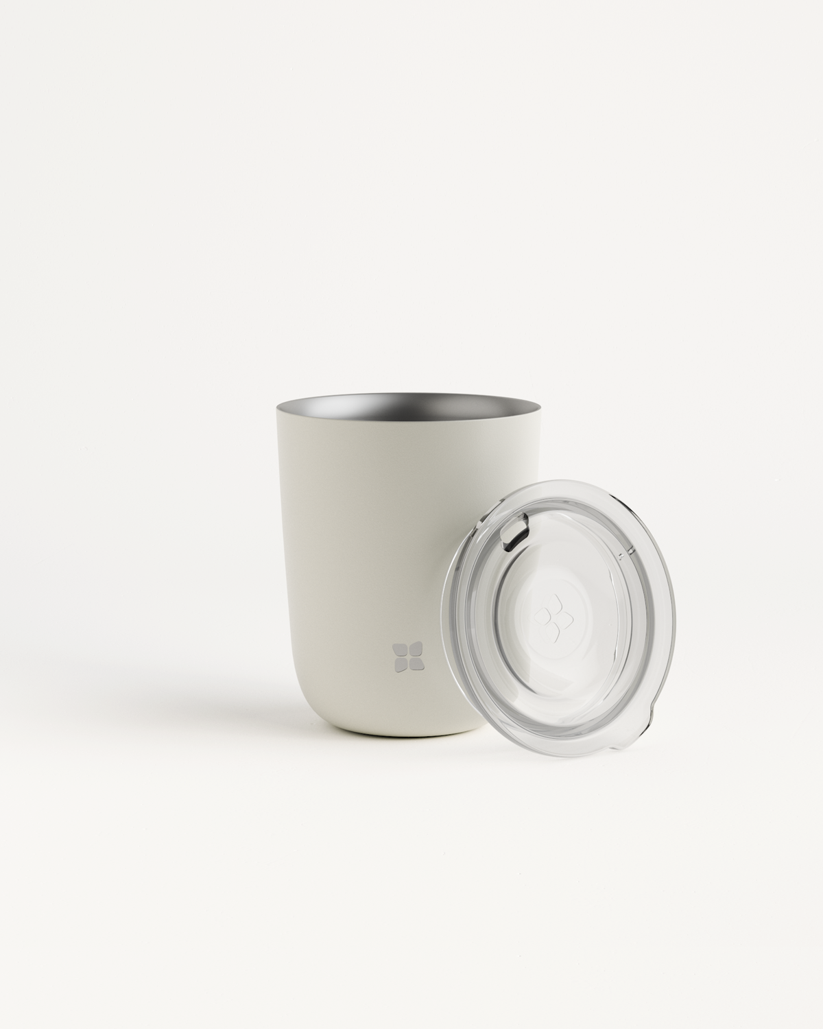 Dubbelwandige Steel Cup Set met drinkdeksel, ideaal voor warme en koude dranken, benadrukt duurzaamheid en herbruikbaarheid, perfect voor onderweg en een schonere wereld, aangeboden door waterdrop® NL.