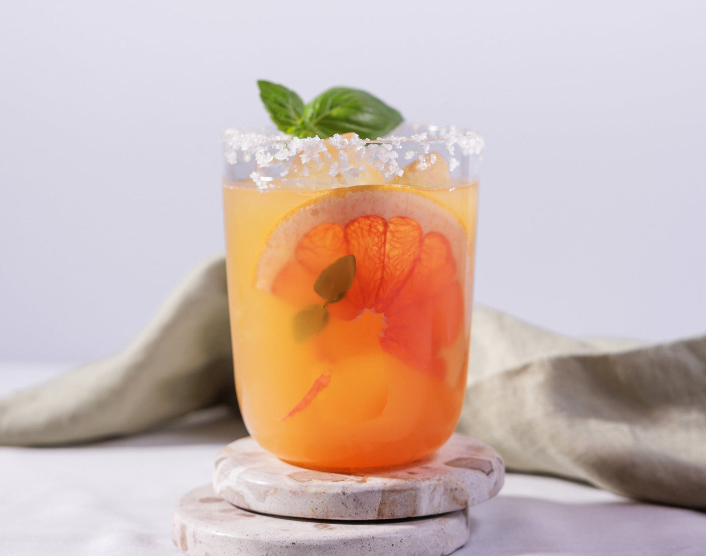 Een mocktail van Microdrink met grapefruit