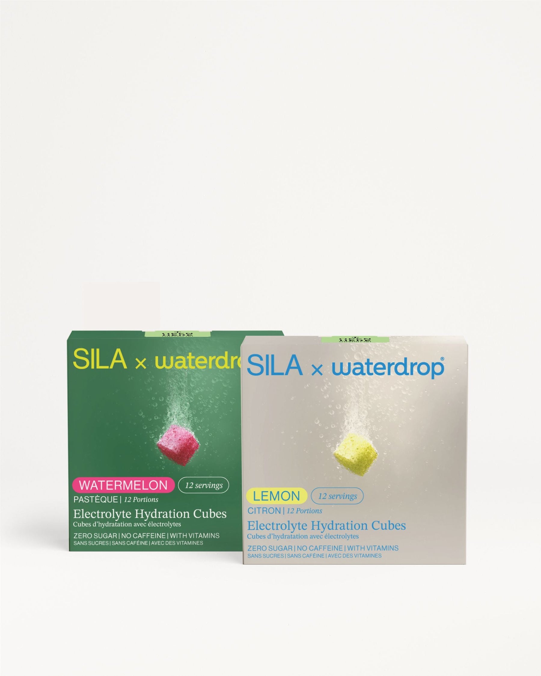 SILA Hydratatieset met 12 elektrolytcubes: Watermeloen (groene doos) en Citroen (zilveren doos). Oplosbaar in water voor suiker- en cafeïnevrije hydratatie met vitaminen, aangeboden door waterdrop® NL.