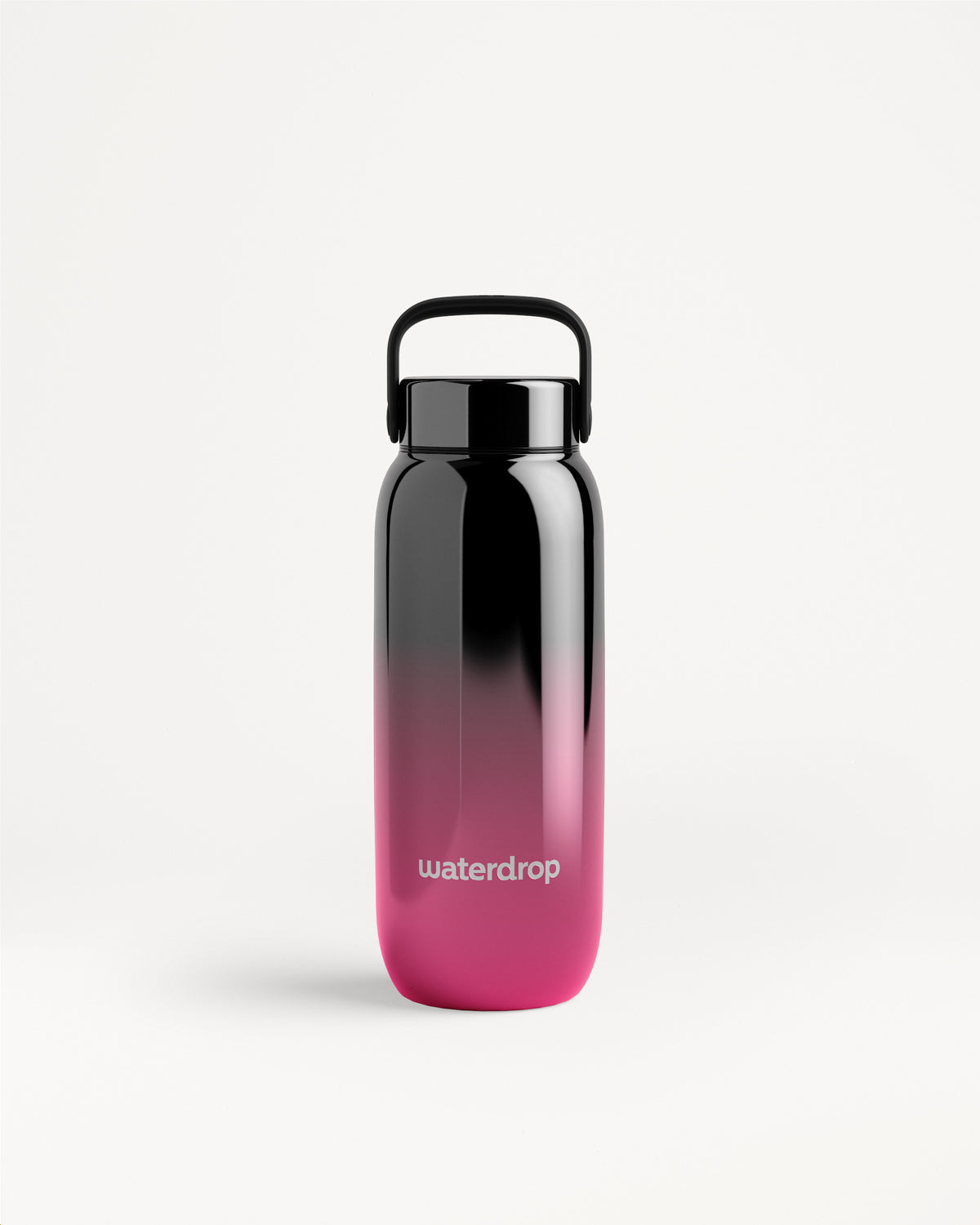 Waterfles met verloop van zwart tot roze, zwarte dop en draaghandvat.