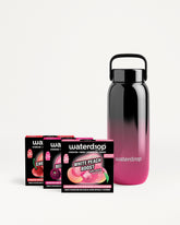 Herbruikbare waterfles met zwart-roze kleurverloop en verschillende smaakzakjes.